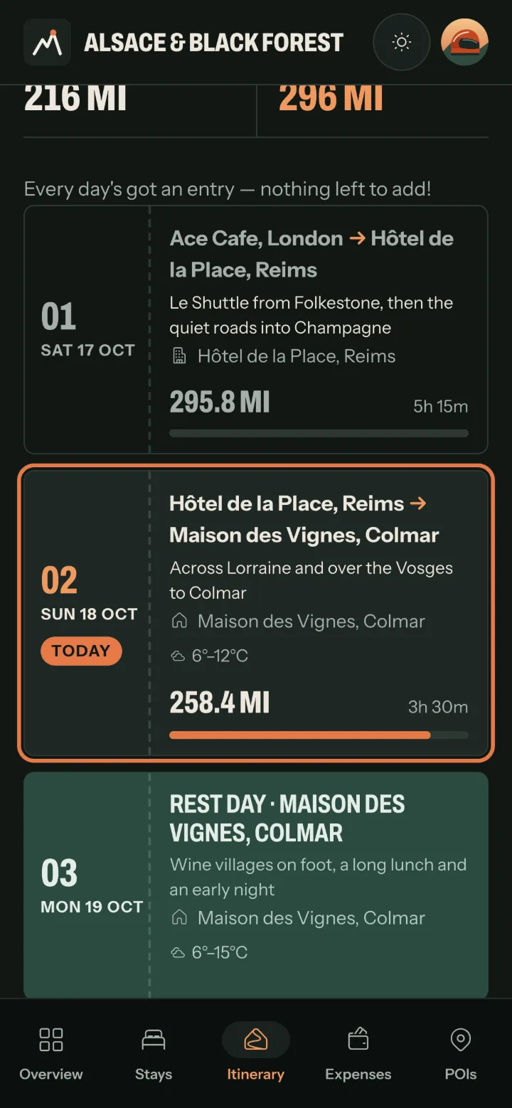 The itinerary in night mode.